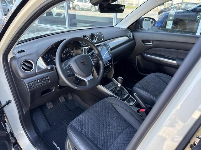 Suzuki VITARA 1.4 Boosterjet Style Smart Hybrid **KEYLESS/ STOELVERWARMING/ DODEHOEK DETECTIE**
