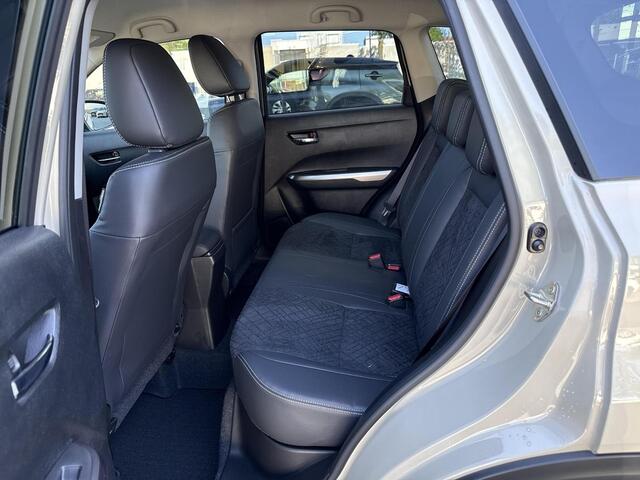 Suzuki VITARA 1.4 Boosterjet Style Smart Hybrid **KEYLESS/ STOELVERWARMING/ DODEHOEK DETECTIE**