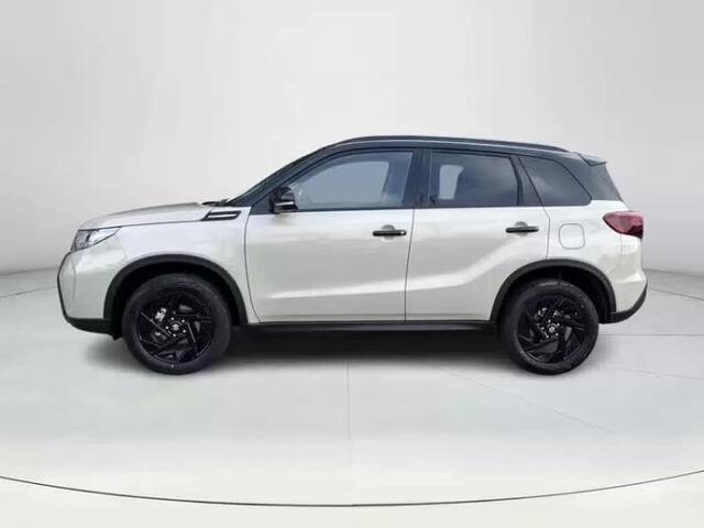 Suzuki VITARA 1.4 Boosterjet Smart Hybrid Special Edition **SAVANNA IVORY METALLIC/ PANORAMADAK/ AUTOMAAT/ DIRECT LEVERBAAR**