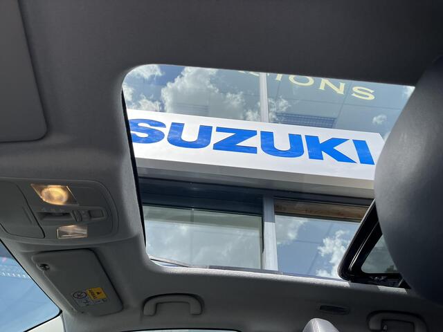 Suzuki VITARA 1.6 Experience | Panoramisch Schuif/ Kanteldak | Trekhaak afneembaar |
