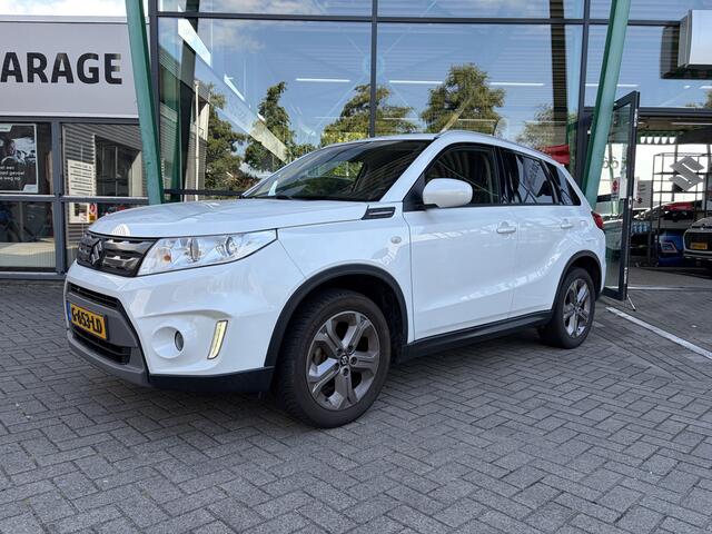 Suzuki VITARA 1.6 Exclusive Handgeschakeld 120pk | Dealer onderhouden | Voorstoelen verwarmd | Trekhaak afneembaar