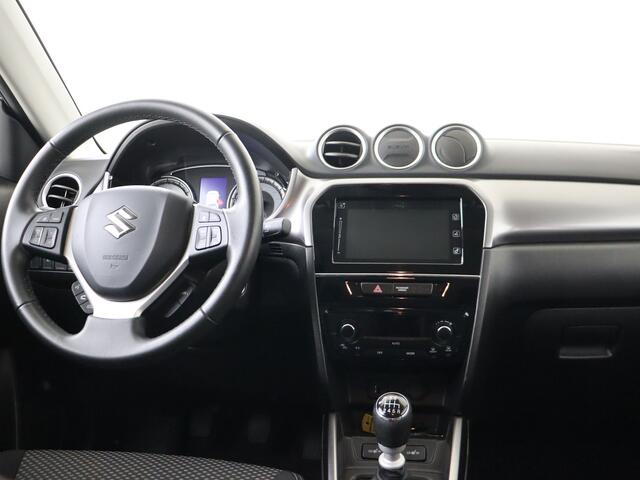 Suzuki VITARA 1.4 Boosterjet Select Smart Hybrid | Dealer onderhouden | Trekhaak Afneembaar | Dodehoek detectie | Navigatie | Apple CarPlay/Android Auto | Cruise Control Adaptive | Stoelverwarming |