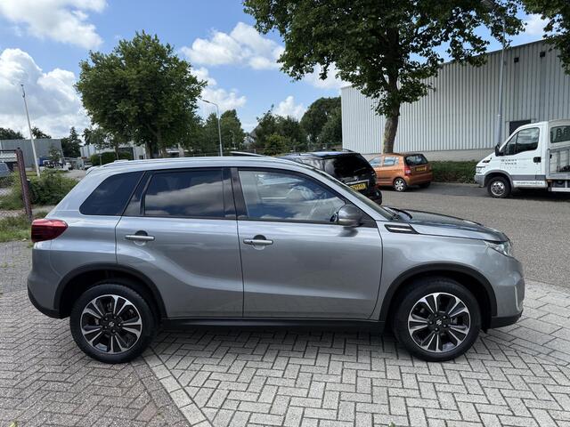 Suzuki VITARA 1.0 Boosterjet Stijl | Panoramadak | Adaptive Cruise Control | Climate Control | Trekhaak afneembaar | Verwacht