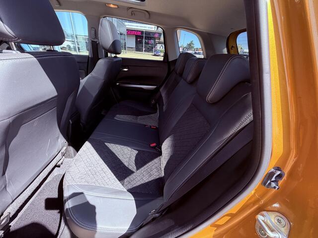 Suzuki VITARA 1.4 Boosterjet Style Smart Hybrid | Trekhaak | Elektrisch Glazen Panorama-Dak |