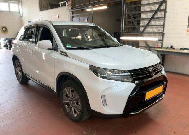 Suzuki VITARA 1.4 BOOSTERJET SMART HYBRID SELECT Keyless | Camera | Stoelverwarming | Navi