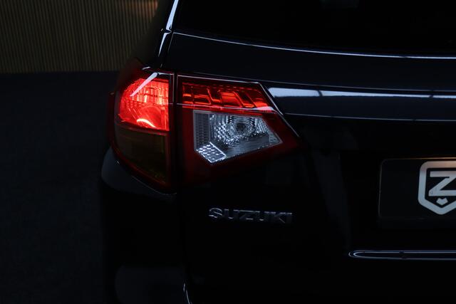 Suzuki VITARA 1.6 Automaat Exclusive | Afneembare Trekhaak | Cruise-control | Camera | Clima | Navigatie | Apple Carplay & Android Auto | Stoelverwarming | LM Velgen
