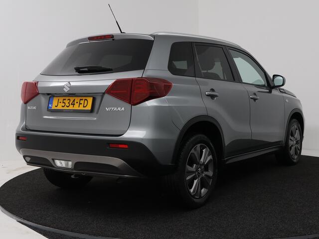 Suzuki VITARA 1.0 Boosterjet Select | Achteruitrijcamera | Bluetooth telefoonverbinding | Voorstoelen verwarmd |