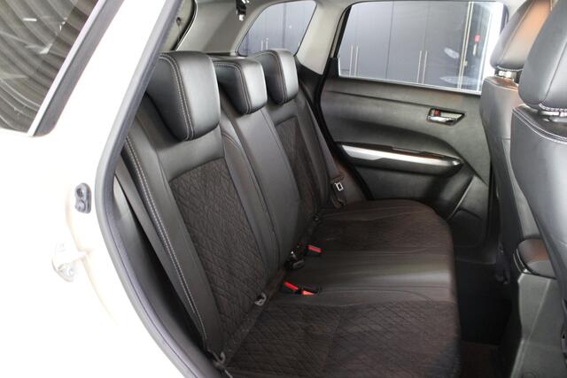 Suzuki VITARA 1.4 Boosterjet Style Smart Hybrid Automaat / Afn. Trekhaak /
