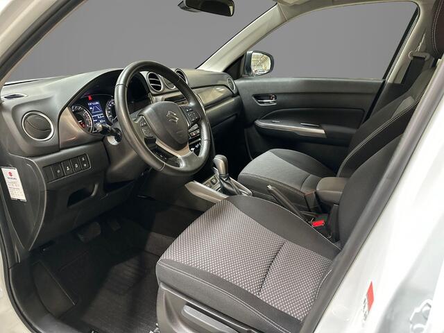 Suzuki VITARA 1.4 130Pk Select Smart Hybrid | Navigatie Via Apple & Android Carplay | Climate Control | Adaptieve Cruise Control| Verwarmbare Voorstoelen | Privacy Glass | Achteruitrijcamera |