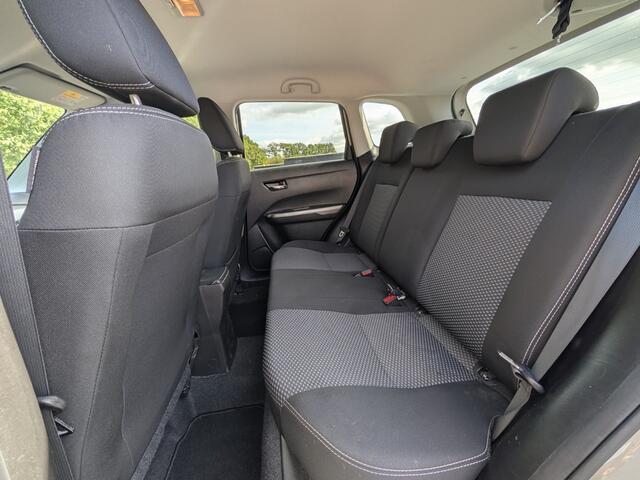 Suzuki VITARA 1.0 Boosterjet Comfort | Stoelverw. | Camera | Cruise | Dealer onderh. | Climate Control