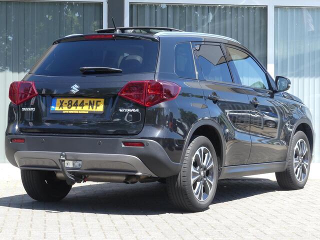 Suzuki VITARA 1.4 Boosterjet Stijl Automaat 140 PK Trekhaak, Panoramadak, Leder/Microvezel Bekleding, Navigatie