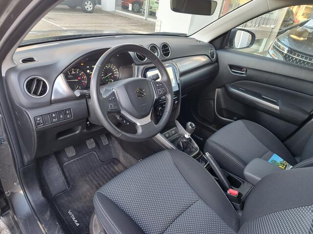 Suzuki VITARA 1.4 BOOSTERJET SELECT SMART HYBRID Keyless | Camera | Trekhaak | Stoelverwarming | Navi