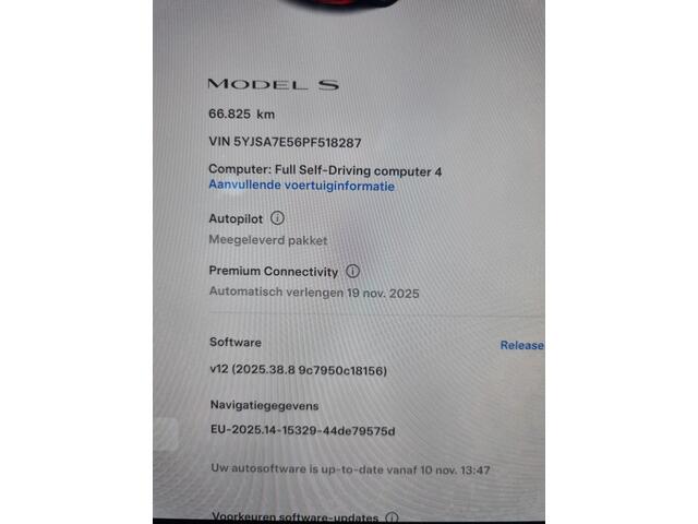 Tesla MODEL S Long Range Ultra Red / Auto Pilot 4.0 / 670PK