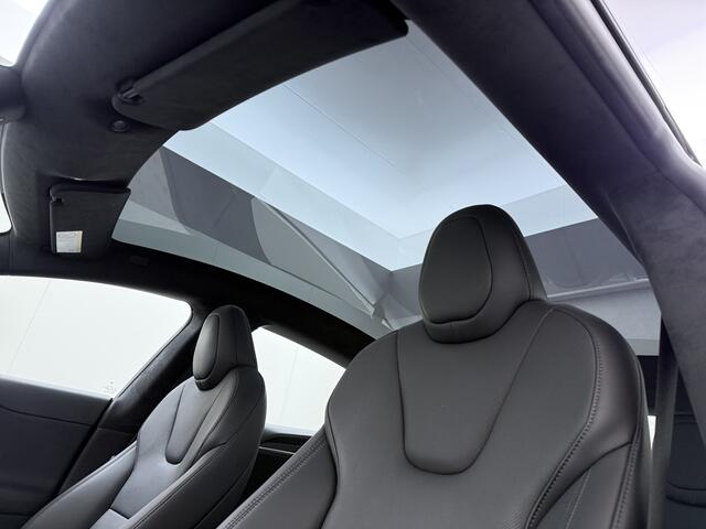 Tesla MODEL S 680 pk 0-100 3,1sec. Adaptive-Luchtvering FSD-4 / AutoPilot-4 Enhanced EAP ASS-Smart Summon Yoke Stuur Zelf-Parkeren / Voorrijden Trekhaak 21" Arachnid-Performance-Velgen Insane-modus Auto-Lane-Change Dumb Smart Summum Rode-Remklauwen Navi Warmtepomp Sto 