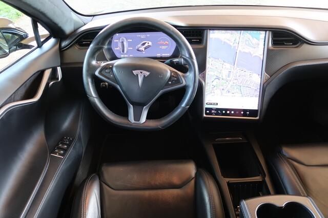 Tesla MODEL S 75D met twee sets velgen