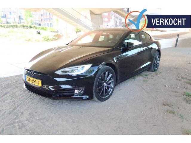 Tesla MODEL S 75D met twee sets velgen