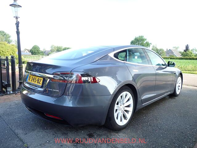 Tesla MODEL S Long Range / CCS / AUTOPILOT / PANODAK