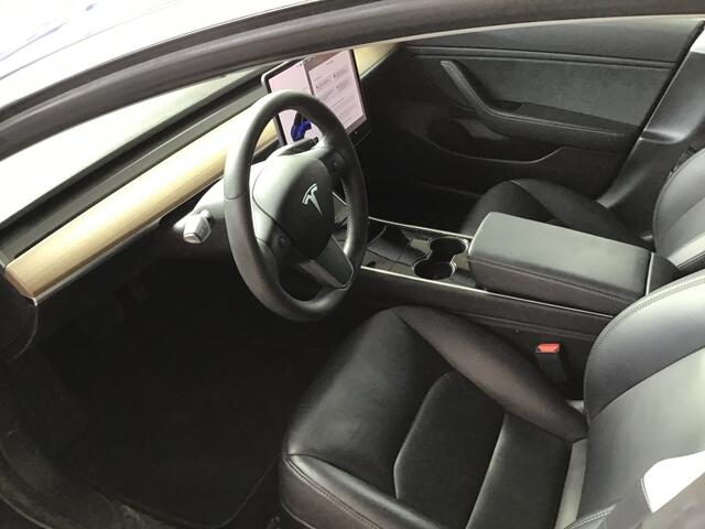 Tesla Model 3 Long Range RWD