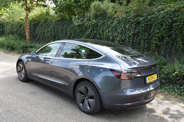 Tesla Model 3 Standard RWD Plus 60 kWh | PANORAMA DAK | LEDER
