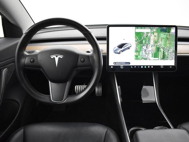 Tesla Model 3 PERFORMANCE 463 PK AWD *BTW* + AFN. TREKHAAK / 20 INCH / PANORAMA / LEDER