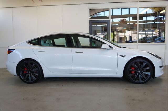 Tesla Model 3 Performance AWD 75 kWh 513PK Long Range Pano/Autopilot