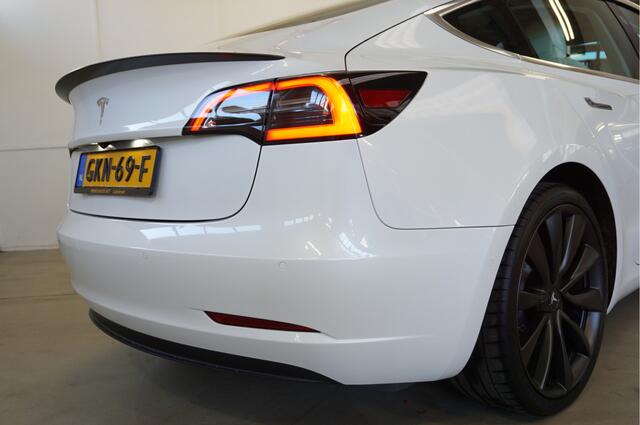 Tesla Model 3 Performance AWD 75 kWh 513PK Long Range Pano/Autopilot