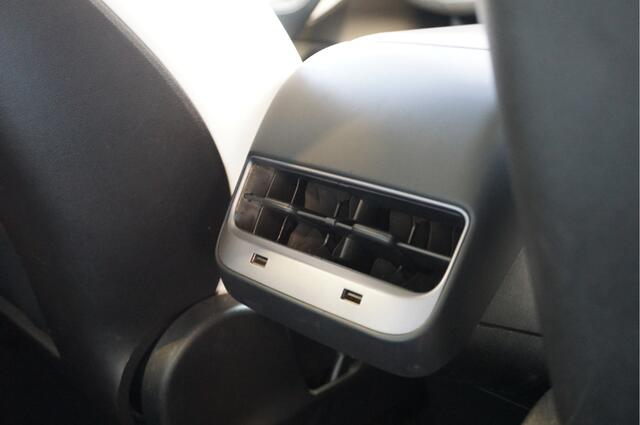 Tesla Model 3 Performance AWD 75 kWh 513PK Long Range Pano/Autopilot