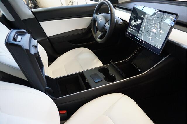 Tesla Model 3 Performance AWD 75 kWh 513PK Long Range Pano/Autopilot