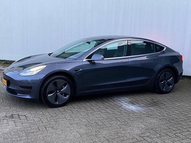 Tesla Model 3 Standard RWD Plus 60 kWh