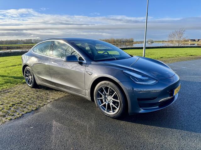 Tesla Model 3 Stnd.RWD Plus 60 kWh | Autopilot