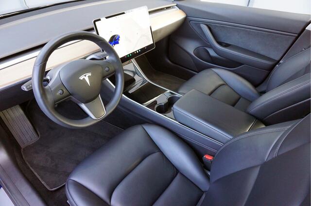 Tesla Model 3 Long Range AWD 75kWh Autopilot