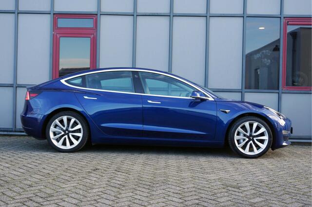 Tesla Model 3 Long Range AWD 75kWh Autopilot