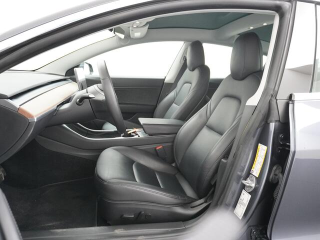 Tesla Model 3 Long Range 75kWh 463PK FSD-Full Self Driving Computer Telefoon-Sleutel Premium Audio 4wd 18" Lmv AutoPilot Panoramadak Camera's Leder Adaptive-CruiseControl-Stop&Go Pdc Ecc Dual Motor Stoel en achterbank verwarming Keyless Electr.Stoelen+Memory+Easy-Entry