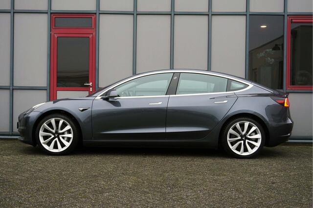 Tesla Model 3 Long Range AWD 75kWh Autopilot