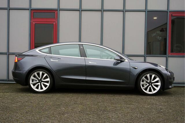 Tesla Model 3 Long Range AWD 75kWh Autopilot