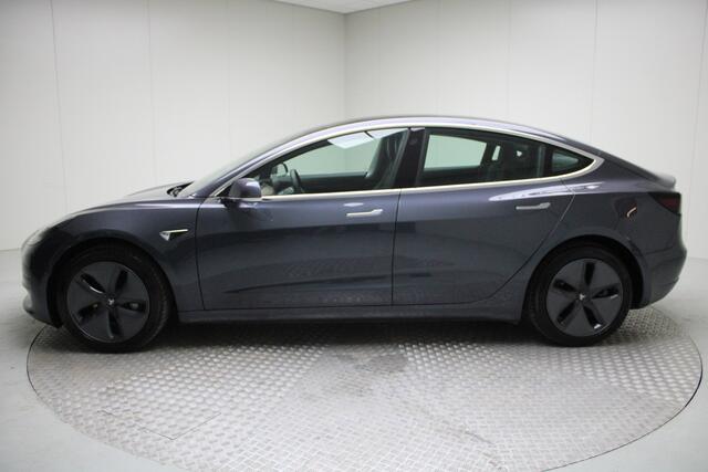 Tesla Model 3 Standard RWD Plus 60 kWh | Autopilot | Panoramadak | NL auto | Navigatie Fullmap