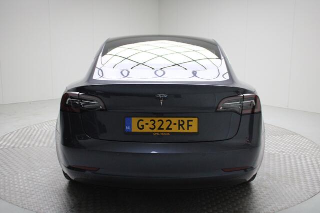 Tesla Model 3 Standard RWD Plus 60 kWh | Autopilot | Panoramadak | NL auto | Navigatie Fullmap