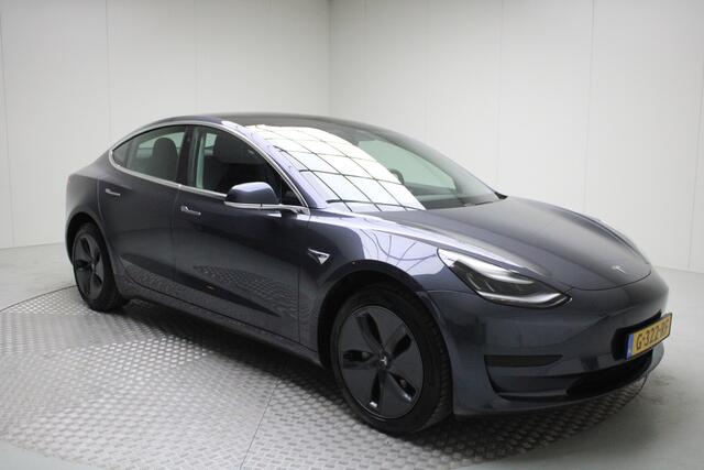 Tesla Model 3 Standard RWD Plus 60 kWh | Autopilot | Panoramadak | NL auto | Navigatie Fullmap