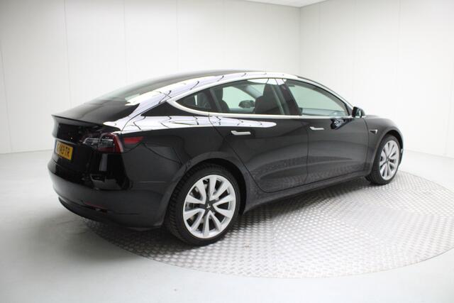 Tesla Model 3 Standard RWD Plus 60 kWh | Autopilot | Panoramadak | NL auto | Navigatie Fullmap