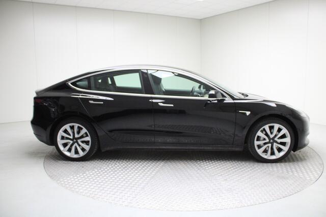 Tesla Model 3 Standard RWD Plus 60 kWh | Autopilot | Panoramadak | NL auto | Navigatie Fullmap