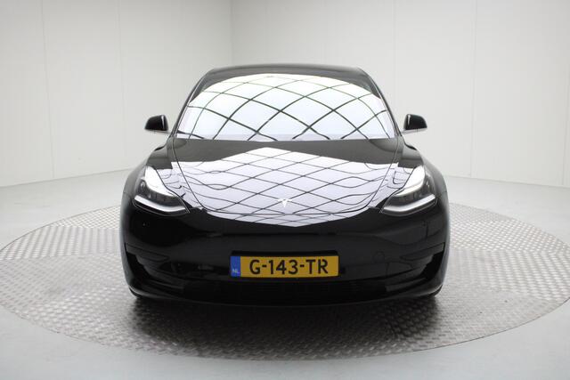 Tesla Model 3 Standard RWD Plus 60 kWh | Autopilot | Panoramadak | NL auto | Navigatie Fullmap