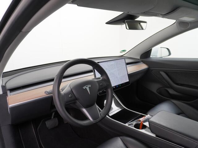 Tesla Model 3 Long Range 75kWh 463PK FSD-Full Self Driving Computer-3 Premium Audio 4wd 18" Lmv AutoPilot Panoramadak Camera's Leder Adaptive-CruiseControl-Stop&Go Pdc Ecc Dual Motor Stoel en achterbank verwarming Keyless Electr.Stoelen+Memory+Easy-Entry WiFi Origineel