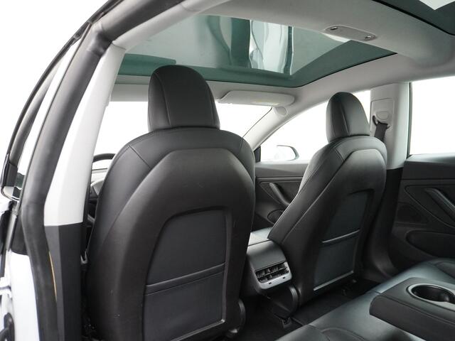 Tesla Model 3 Long Range 75kWh 463PK FSD-Full Self Driving Computer-3 Premium Audio 4wd 18" Lmv AutoPilot Panoramadak Camera's Leder Adaptive-CruiseControl-Stop&Go Pdc Ecc Dual Motor Stoel en achterbank verwarming Keyless Electr.Stoelen+Memory+Easy-Entry WiFi Origineel