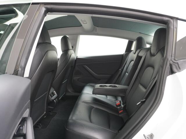 Tesla Model 3 Long Range 75kWh 463PK FSD-Full Self Driving Computer-3 Premium Audio 4wd 18" Lmv AutoPilot Panoramadak Camera's Leder Adaptive-CruiseControl-Stop&Go Pdc Ecc Dual Motor Stoel en achterbank verwarming Keyless Electr.Stoelen+Memory+Easy-Entry WiFi Origineel