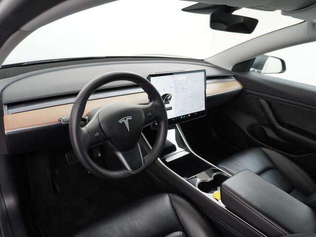 Tesla Model 3 Long Range 75kWh 463PK 18" Full-Self-Driving-Computer 3 Telefoon-Sleutel Premium Audio 4wd 19" Lmv AutoPilot Panoramadak Camera's Leder Adaptive-CruiseControl-Stop&Go Pdc Ecc Dual Motor Stoel en achterbank verwarming Keyless Electr.Stoelen+Memory+Easy-Ent