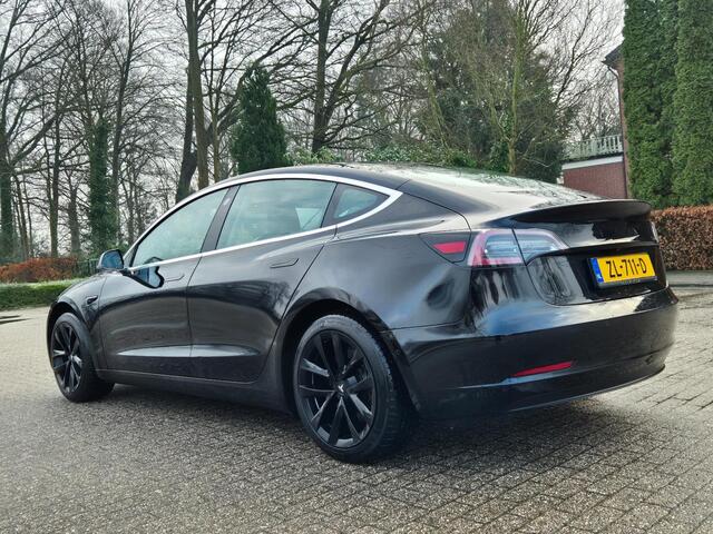 Tesla Model 3 Standard RWD Plus 60 kWh