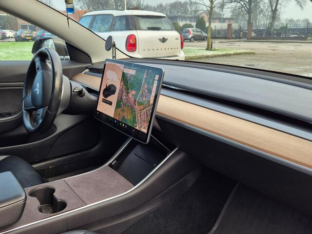 Tesla Model 3 Standard RWD Plus 60 kWh