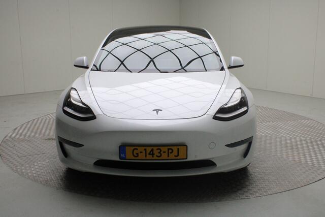 Tesla Model 3 Long Range AWD 75 kWh | | Autopilot | Panoramadak | NL auto | Navigatie Fullmap | afn. trekhaak | 19 inch