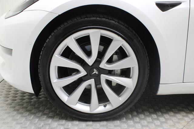 Tesla Model 3 Long Range AWD 75 kWh | | Autopilot | Panoramadak | NL auto | Navigatie Fullmap | afn. trekhaak | 19 inch