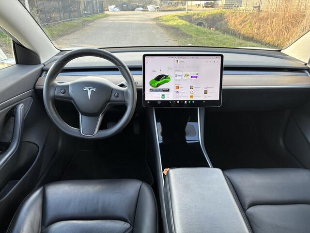 Tesla Model 3 Standard RWD Plus 60 kWh / LEER / PANORAMADAK / AUTOPILOT / 88DKM! NAP! / INCL BTW